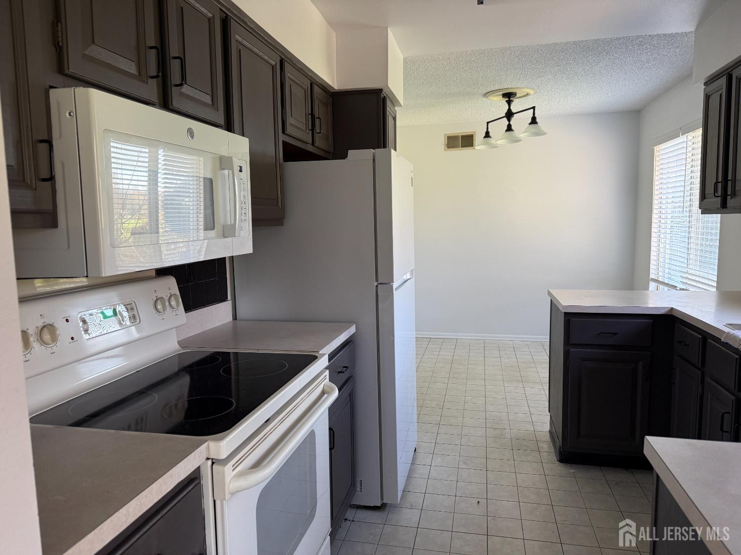 492 Delair Road, Unit C Monroe Township, NJ 08831 - Photo 6 of 16