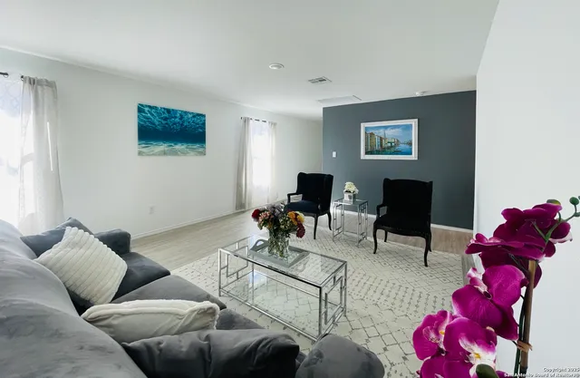 $1,500 | 6948 Calcite Trail, Elmendorf, TX 78112