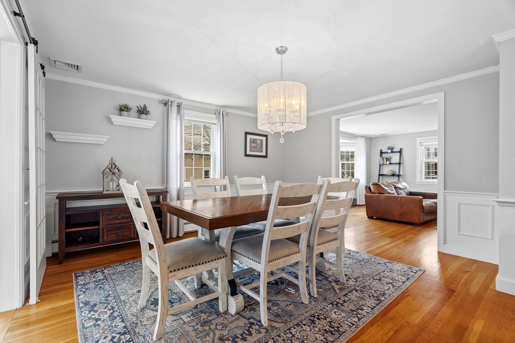 168 Summer Avenue Reading, MA 01867 - Photo 8 of 30