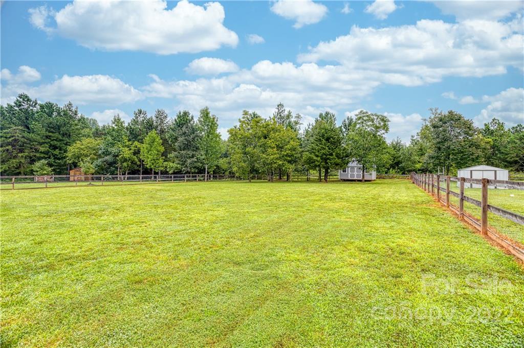1724 Delview Road Cherryville, NC 28021 - Photo 5 of 29 Gallery Image 5