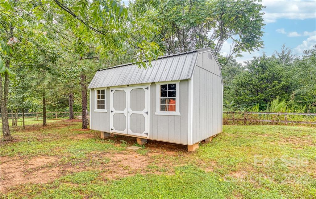1724 Delview Road Cherryville, NC 28021 - Photo 6 of 29 Gallery Image 6