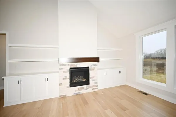 $459,000 | 108 Johnson Circle, Dearborn, MO 64439