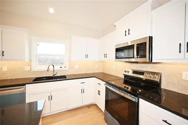 $459,000 | 108 Johnson Circle, Dearborn, MO 64439