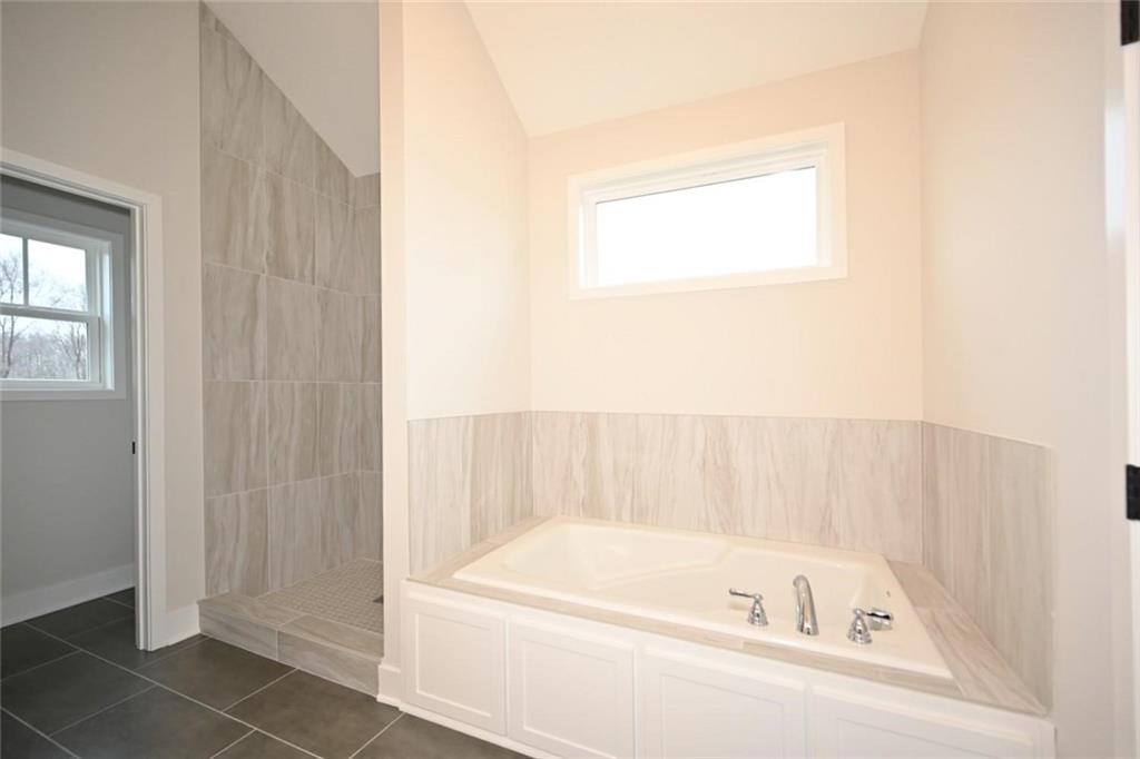 108 Johnson Circle Dearborn, MO 64439 - Photo 20 of 34