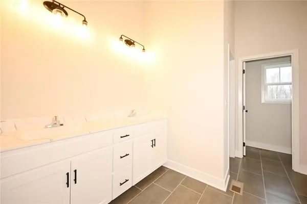 $459,000 | 108 Johnson Circle, Dearborn, MO 64439