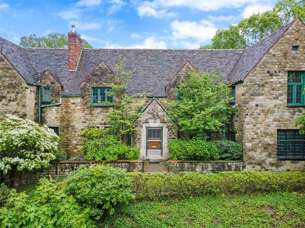 1 Robin Road Pittsburgh, PA 15217 - Photo 2 of 48 an aerial view of a house