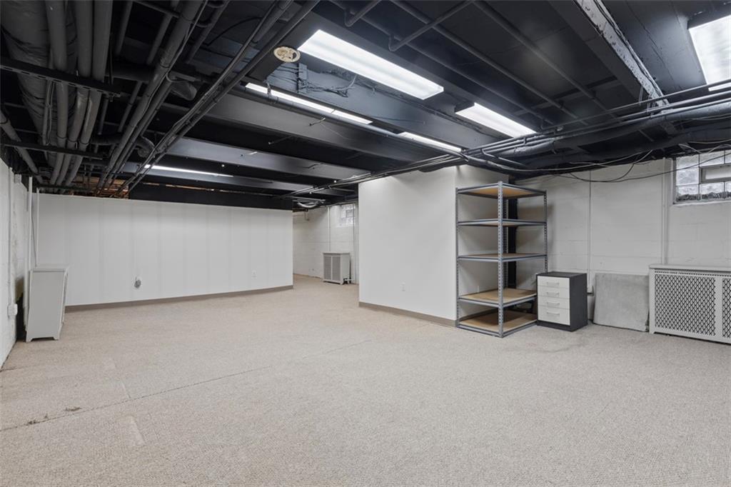 1 Robin Road Pittsburgh, PA 15217 - Photo 39 of 48 a view of empty room