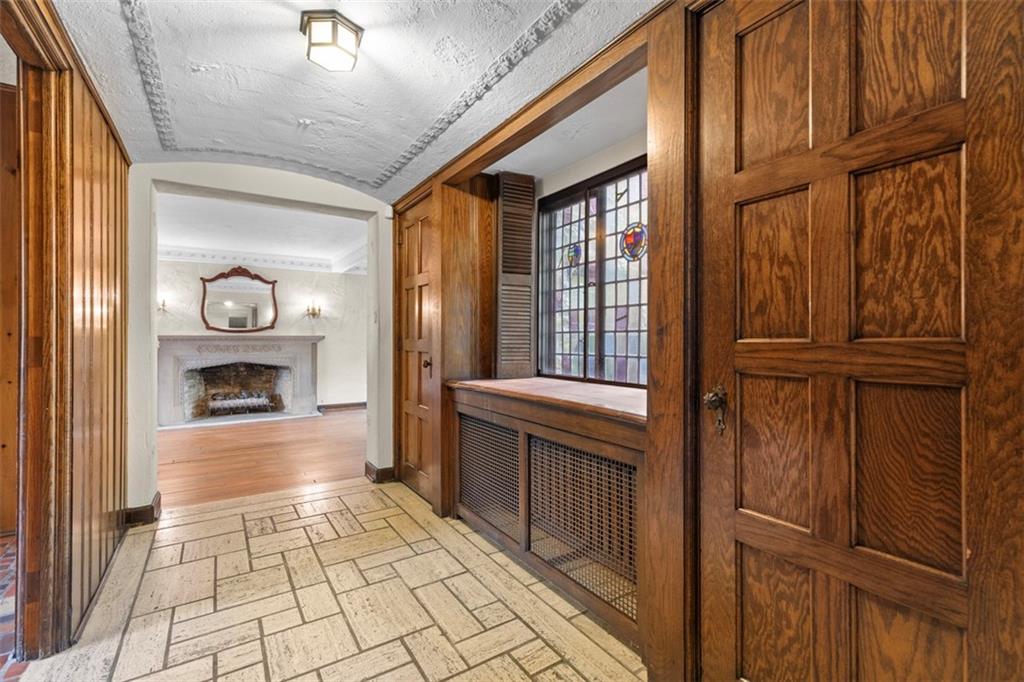 1 Robin Road Pittsburgh, PA 15217 - Photo 8 of 48