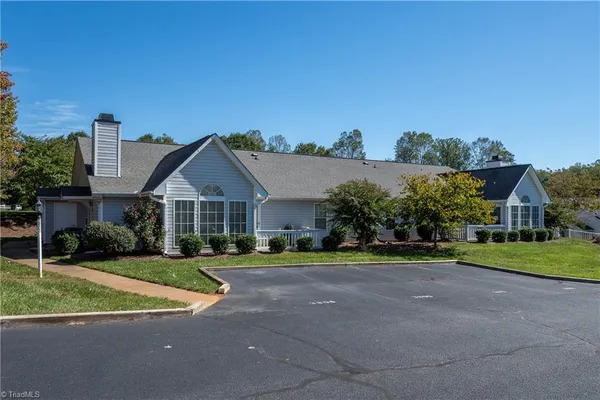 $232,500 | 3805 Westridge Farm Lane, Clemmons, NC 27012
