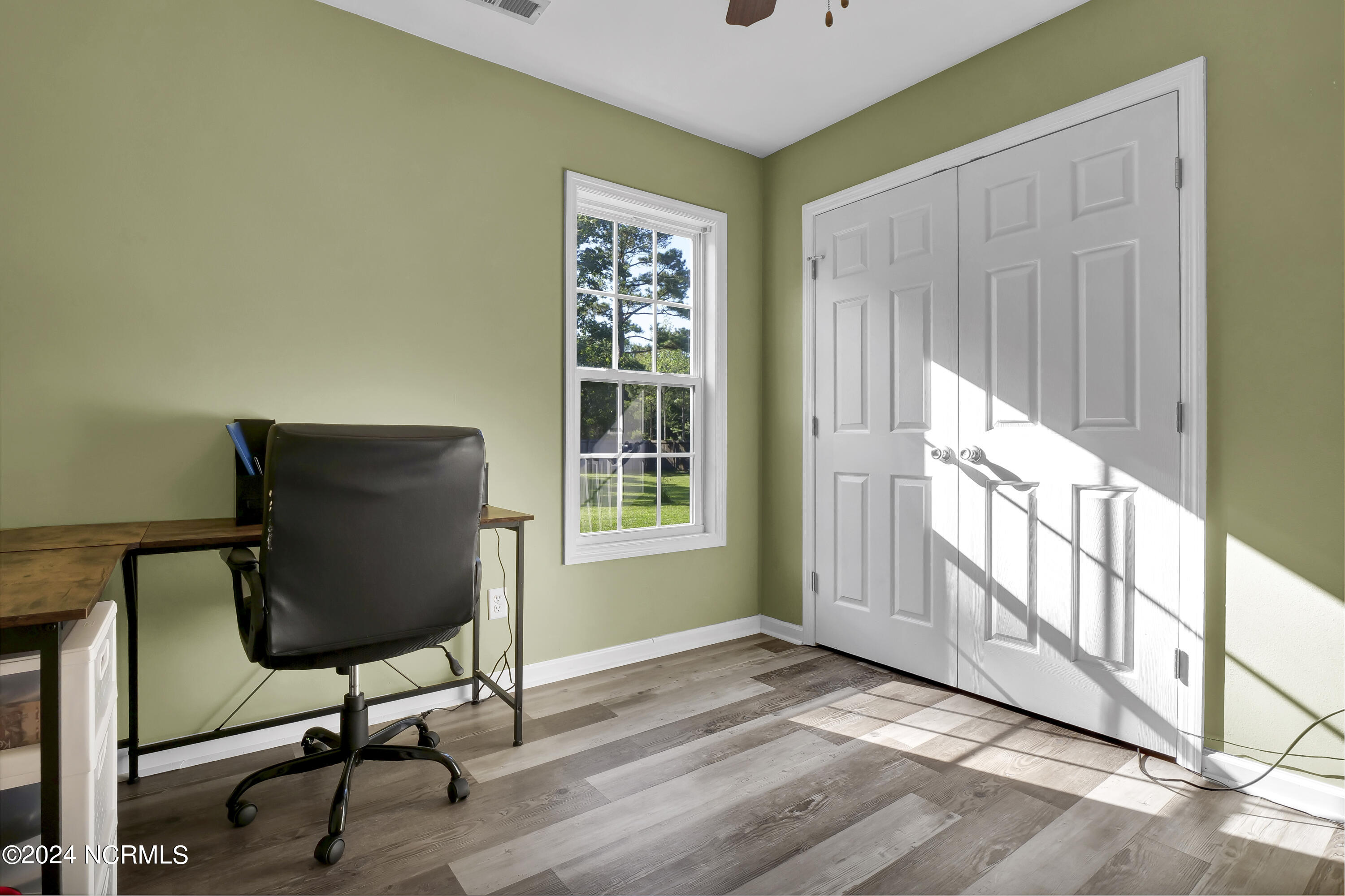 289 Haws Run Road Jacksonville, NC 28540 - Photo 20 of 27 P6600925