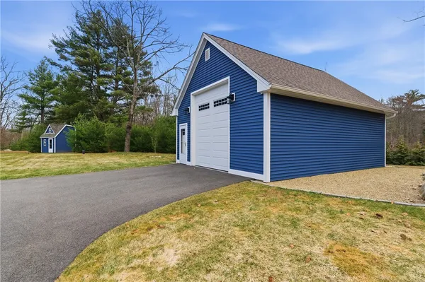 $1,399,900 | 191 Rocky Hill Road, Smithfield, RI 02917