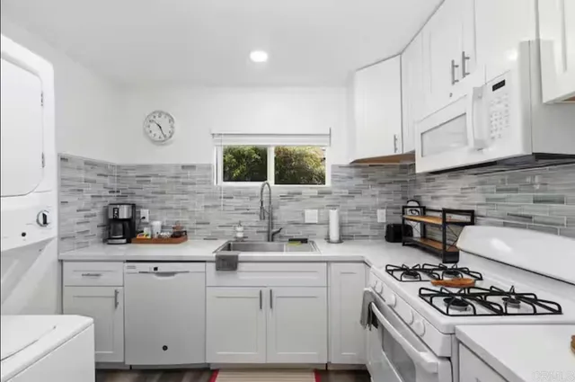 $3,875 | 2307 Meade Avenue, San Diego, CA 92104