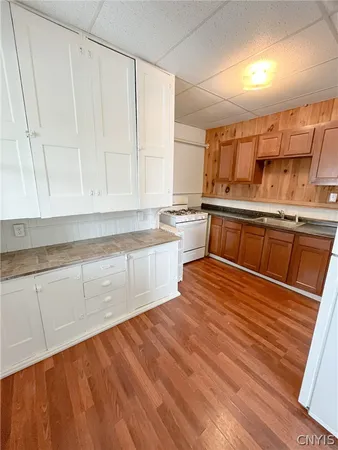 $1,100 | 911 State Street, Watertown, NY 13601