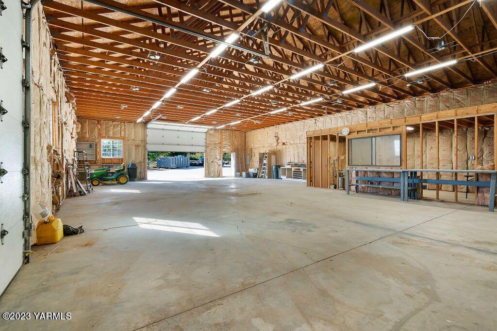 1703 Stein Road Yakima, WA 98908 - Photo 40 of 41 a view of parking