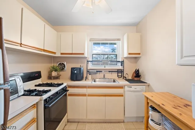 $325,000 | 320 South Street, Unit F, Morristown, NJ 07960