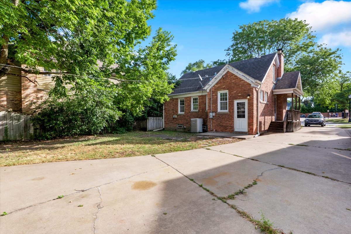 4328 Wolf Road Western Springs, IL 60558 - Photo 28 of 30 Gallery Image 28