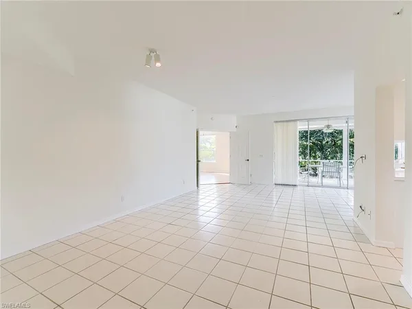 $399,000 | 25203 Pelican Creek Circle, Unit 102, Bonita Springs, FL 34134