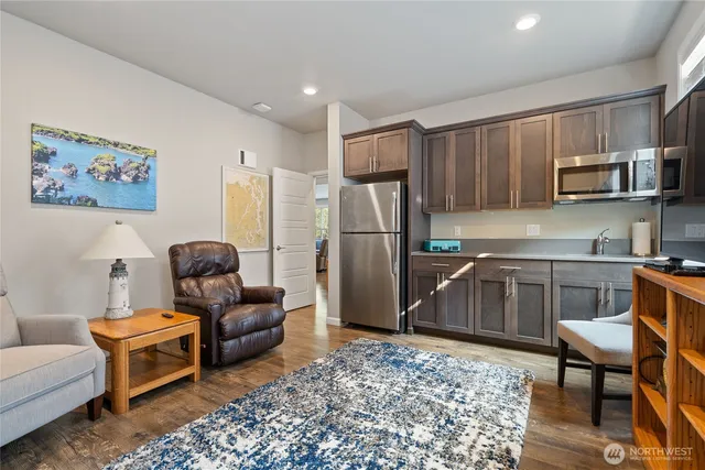 $899,950 | 32916 Southeast Stevens Street, Black Diamond, WA 98010