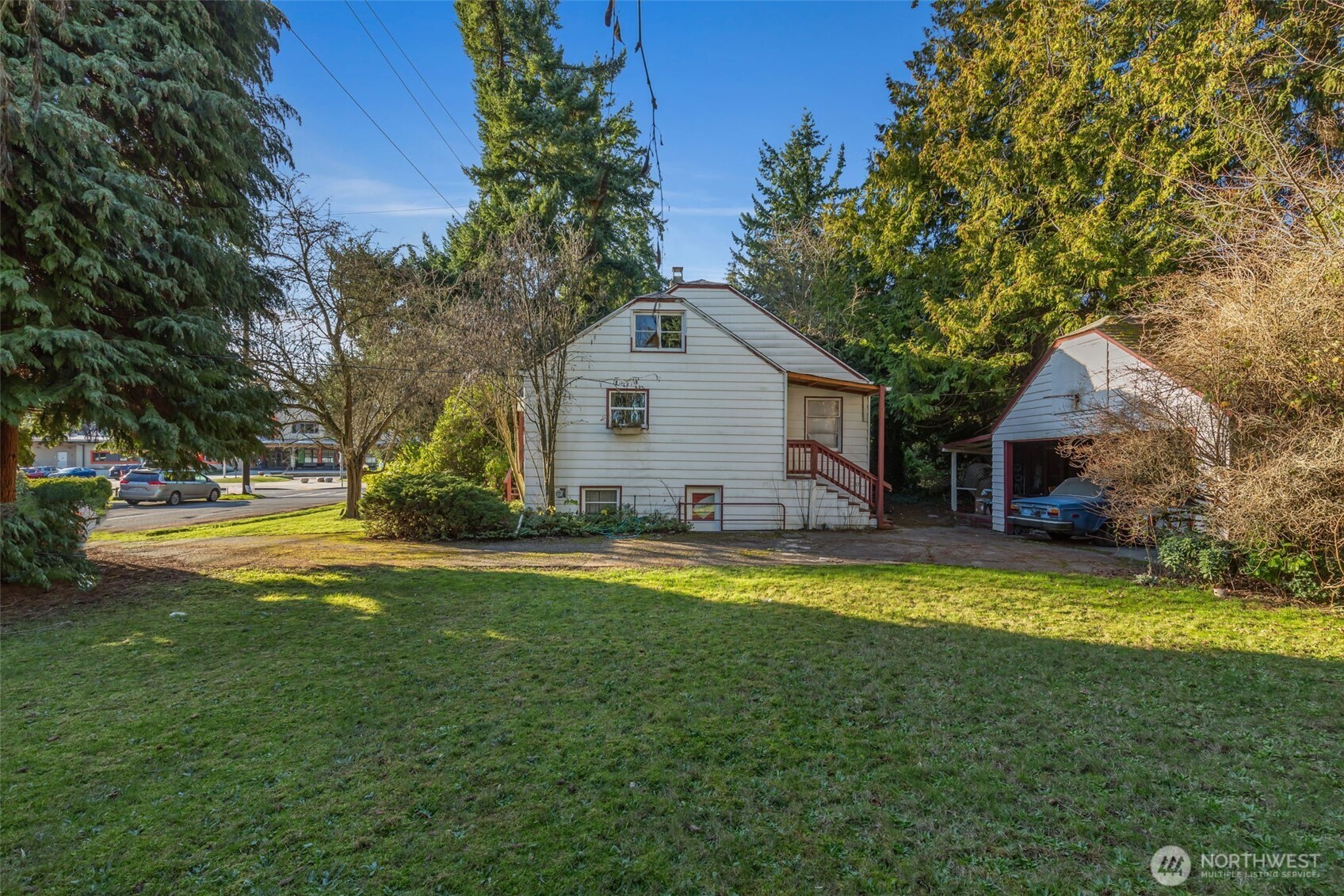 104 Northeast 120th Street Seattle, WA 98125 - Photo 9 of 18
