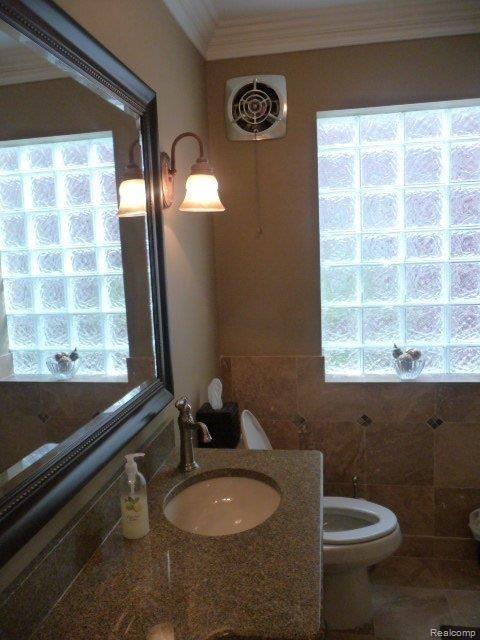 340 Ridgemont Road Grosse Pointe, MI 48236 - Photo 7 of 24 P1010613