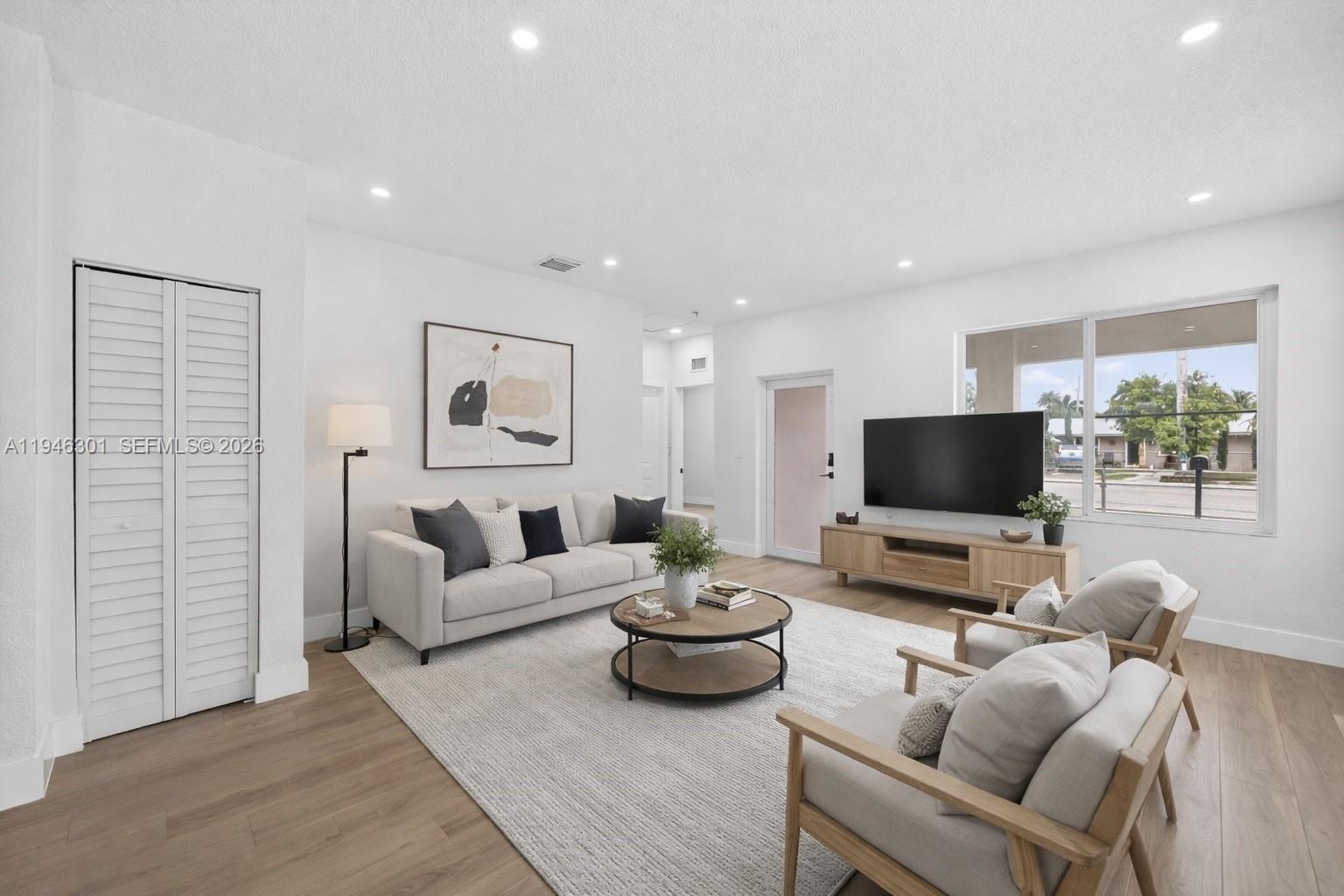 506 Northwest 7th Street Homestead, FL 33030 - Photo 5 of 22