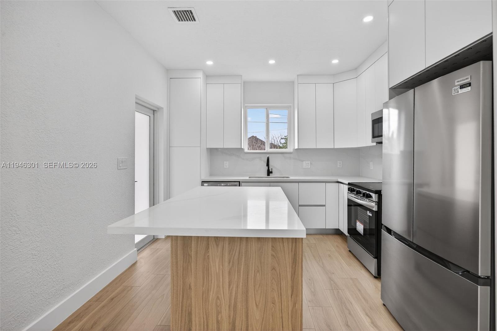 506 Northwest 7th Street Homestead, FL 33030 - Photo 9 of 22