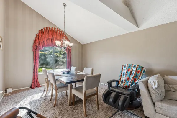 $484,999 | 6424 North Vagedes Avenue, Fresno, CA 93711