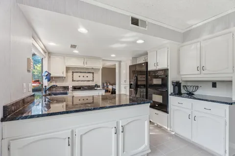 $484,999 | 6424 North Vagedes Avenue, Fresno, CA 93711