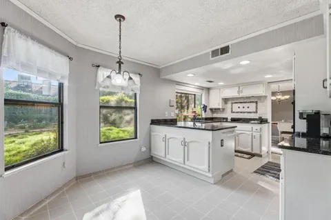 $484,999 | 6424 North Vagedes Avenue, Fresno, CA 93711