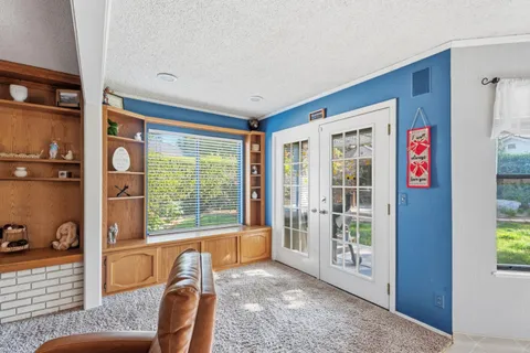 $484,999 | 6424 North Vagedes Avenue, Fresno, CA 93711