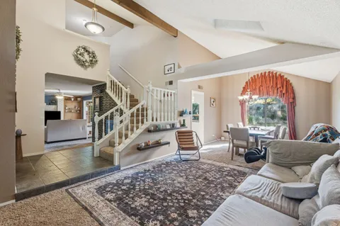 $484,999 | 6424 North Vagedes Avenue, Fresno, CA 93711