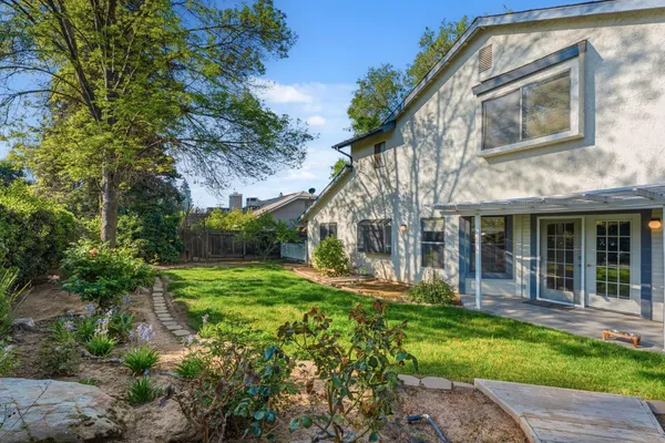 $484,999 | 6424 North Vagedes Avenue, Fresno, CA 93711