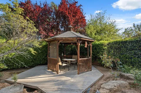 $484,999 | 6424 North Vagedes Avenue, Fresno, CA 93711