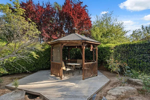 $484,999 | 6424 North Vagedes Avenue, Fresno, CA 93711