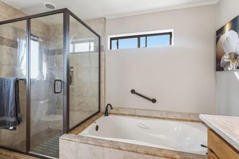 $484,999 | 6424 North Vagedes Avenue, Fresno, CA 93711