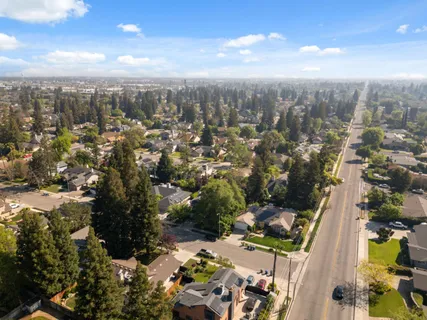$484,999 | 6424 North Vagedes Avenue, Fresno, CA 93711