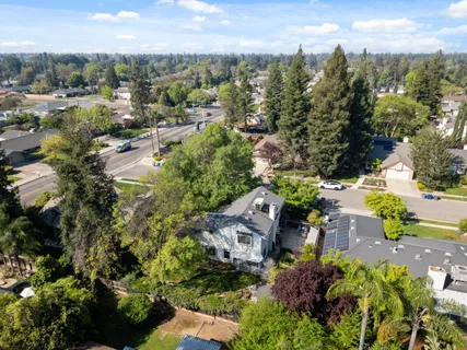$484,999 | 6424 North Vagedes Avenue, Fresno, CA 93711