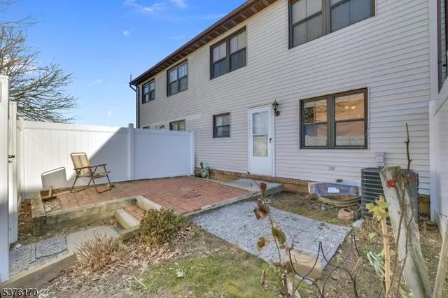 $349,000 | 177 Cynthia Drive, Hackettstown, NJ 07840