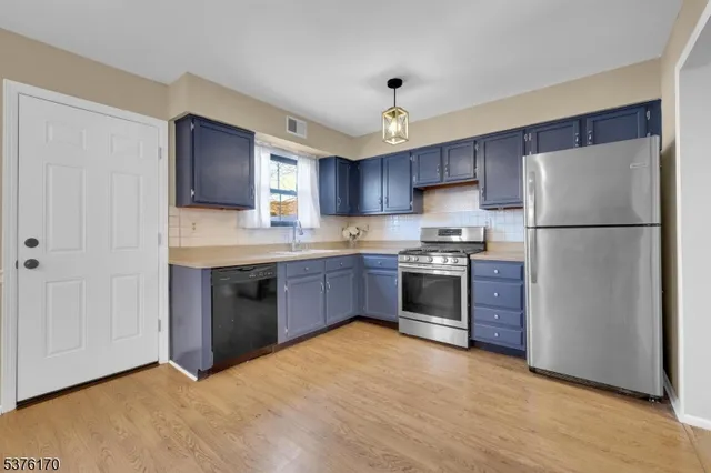 $349,000 | 177 Cynthia Drive, Hackettstown, NJ 07840