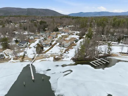 $750,000 | 78 Lake Shore Drive, Unit 14, Moultonborough, NH 03254