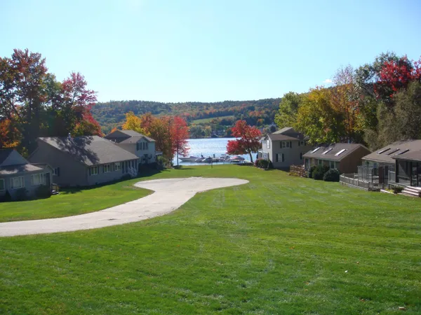 $750,000 | 78 Lake Shore Drive, Unit 14, Moultonborough, NH 03254