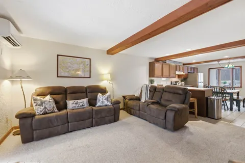 $750,000 | 78 Lake Shore Drive, Unit 14, Moultonborough, NH 03254