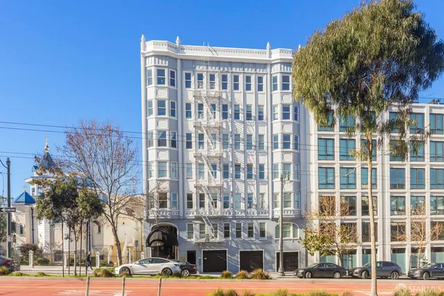 a view of a large building
