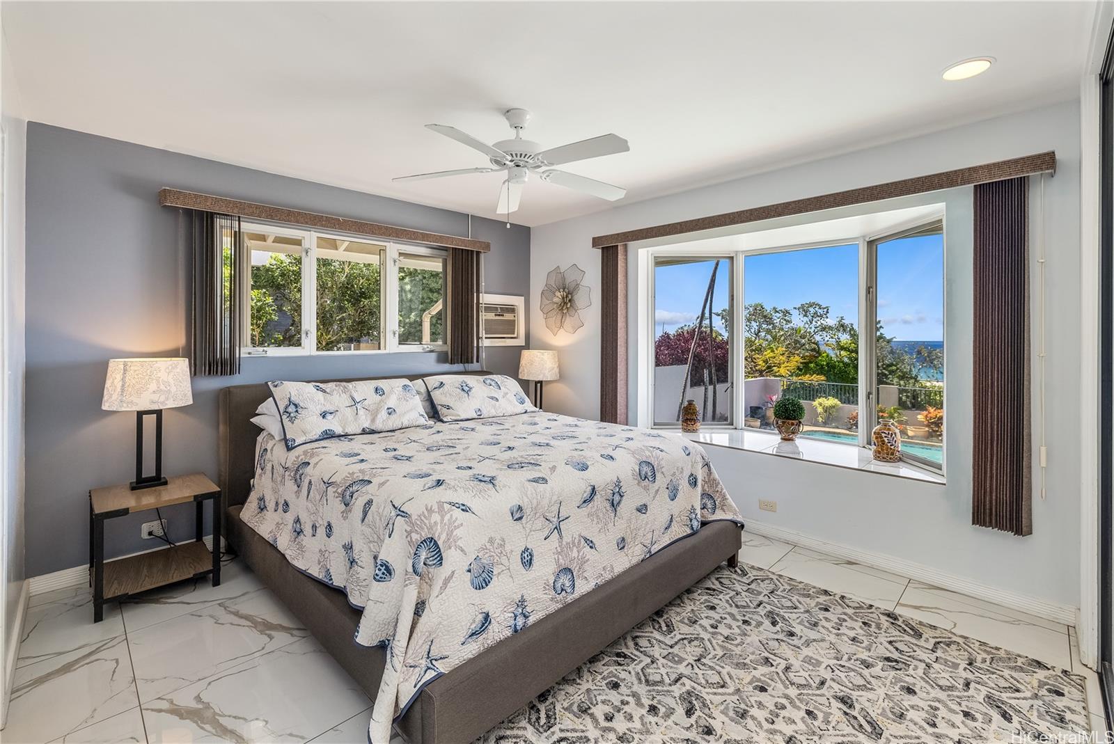 1410 Ehupua Street Honolulu, HI 96821 - Photo 16 of 25