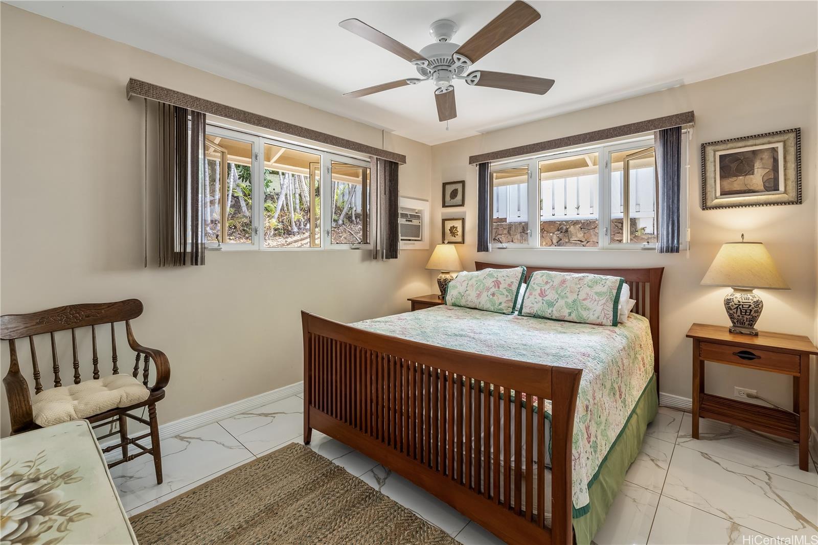 1410 Ehupua Street Honolulu, HI 96821 - Photo 21 of 25