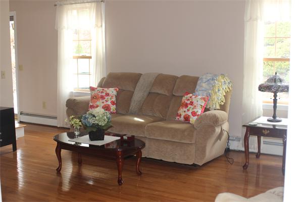 14 Feltonville Road Hudson, MA 01749 - Photo 5 of 17 Gallery Image 5