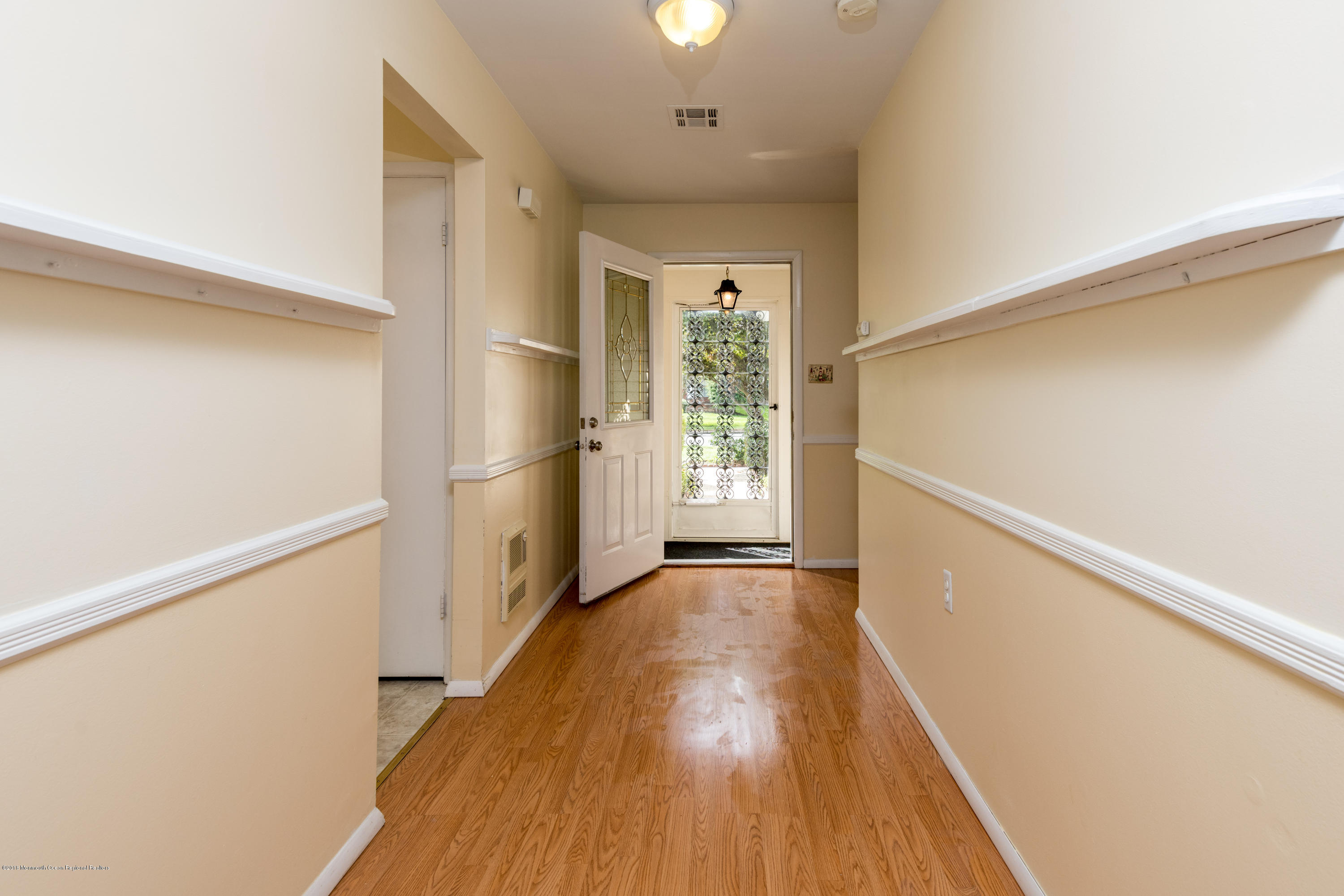 33 Blue Ridge Drive Brick, NJ 08724 - Photo 5 of 32 Center Hall