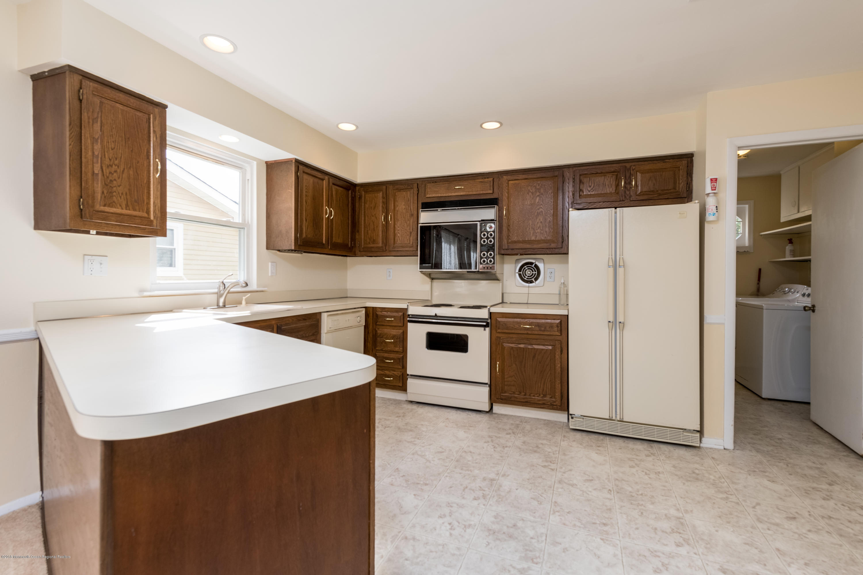 33 Blue Ridge Drive Brick, NJ 08724 - Photo 8 of 32 Kitchen