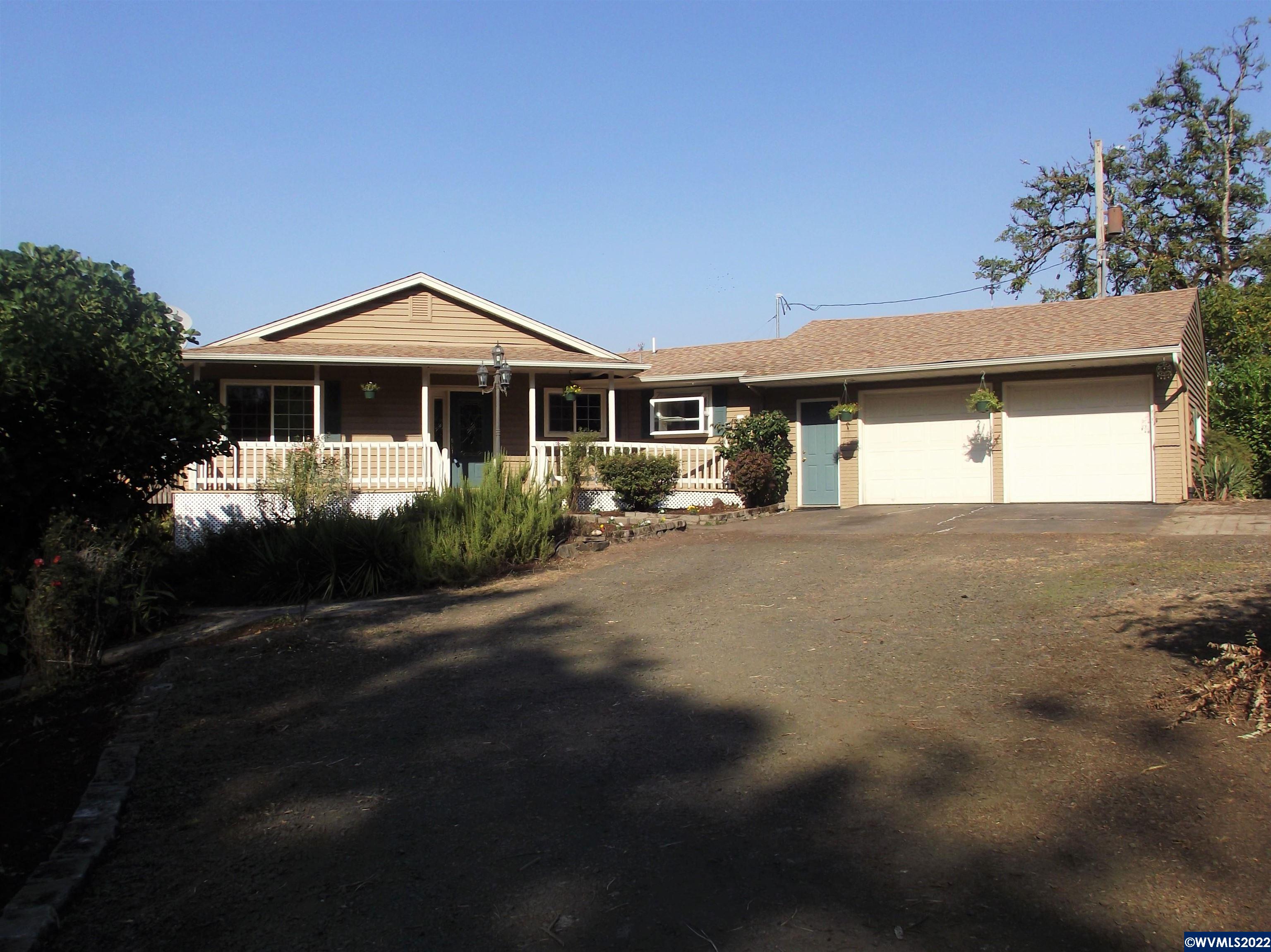 34114 Riverside Drive Albany, OR 97321 - Photo 1 of 42 Gallery Image 1