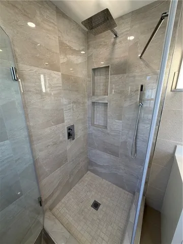 $2,100 | 52 Southern Street, Unit 2, Cranston, RI 02920